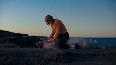Totally_Completely_Fine_S01E01_mkv1287.jpg