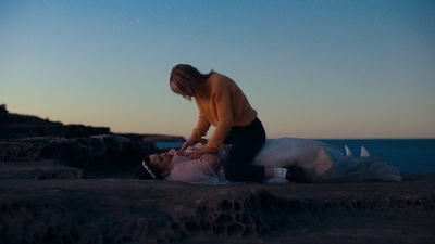 Totally_Completely_Fine_S01E01_mkv1290.jpg