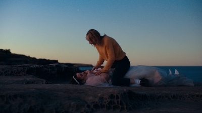 Totally_Completely_Fine_S01E01_mkv1292.jpg