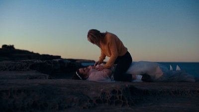 Totally_Completely_Fine_S01E01_mkv1293.jpg