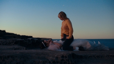 Totally_Completely_Fine_S01E01_mkv1305.jpg
