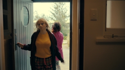 Totally_Completely_Fine_S01E01_mkv1725.jpg