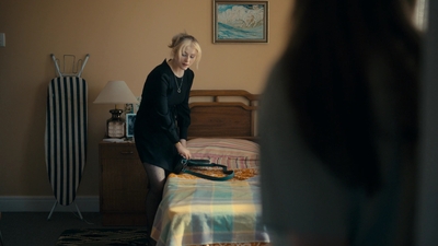 Totally_Completely_Fine_S01E01_mkv1778.jpg