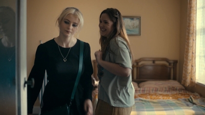 Totally_Completely_Fine_S01E01_mkv1870.jpg
