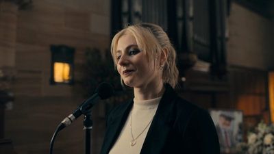 Totally_Completely_Fine_S01E01_mkv2210.jpg