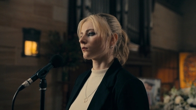 Totally_Completely_Fine_S01E01_mkv2213.jpg