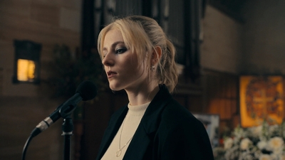 Totally_Completely_Fine_S01E01_mkv2216.jpg