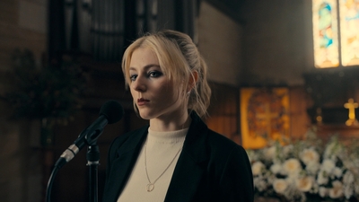 Totally_Completely_Fine_S01E01_mkv2225.jpg