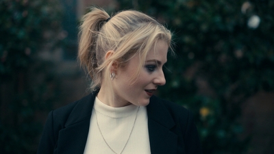 Totally_Completely_Fine_S01E01_mkv2500.jpg