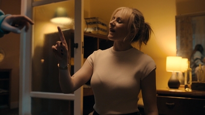 Totally_Completely_Fine_S01E01_mkv2586.jpg