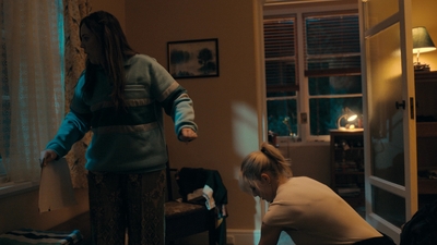 Totally_Completely_Fine_S01E01_mkv2588.jpg