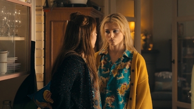 Totally_Completely_Fine_S01E02_mkv3115.jpg