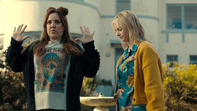 Totally_Completely_Fine_S01E02_mkv3232.jpg