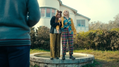 Totally_Completely_Fine_S01E02_mkv3333.jpg