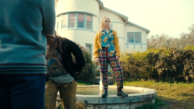 Totally_Completely_Fine_S01E02_mkv3344.jpg