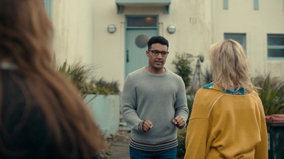 Totally_Completely_Fine_S01E02_mkv3355.jpg