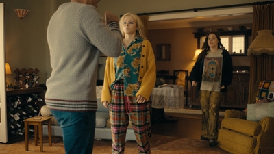Totally_Completely_Fine_S01E02_mkv3390.jpg