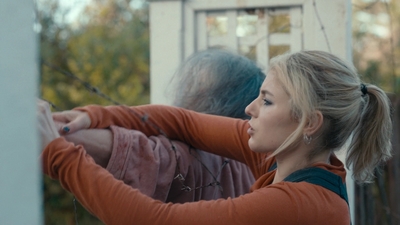 Totally_Completely_Fine_S01E02_mkv4269.jpg
