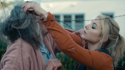 Totally_Completely_Fine_S01E02_mkv4281.jpg