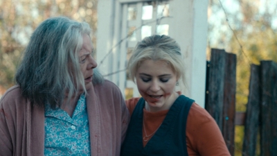 Totally_Completely_Fine_S01E02_mkv4324.jpg