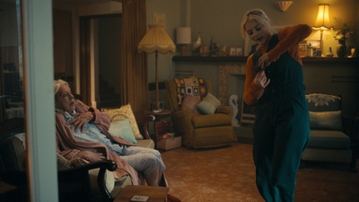 Totally_Completely_Fine_S01E02_mkv4332.jpg
