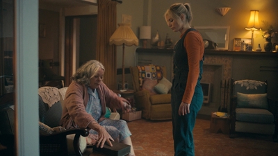 Totally_Completely_Fine_S01E02_mkv4449.jpg