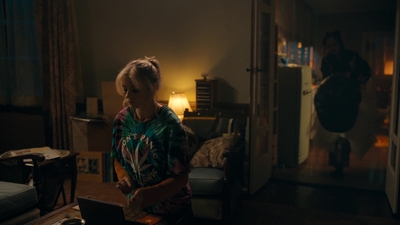 Totally_Completely_Fine_S01E02_mkv5626.jpg