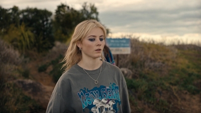 Totally_Completely_Fine_S01E03_mkv0060.jpg