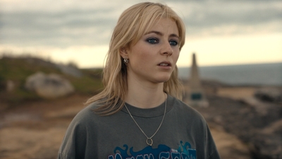 Totally_Completely_Fine_S01E03_mkv0099.jpg