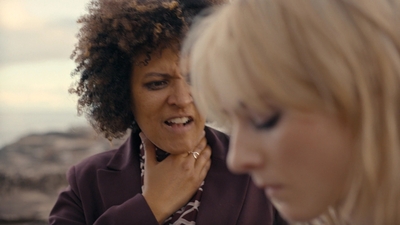 Totally_Completely_Fine_S01E03_mkv0177.jpg