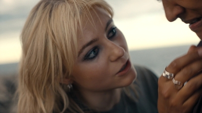 Totally_Completely_Fine_S01E03_mkv0211.jpg