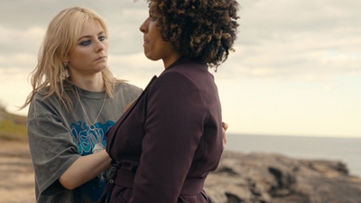 Totally_Completely_Fine_S01E03_mkv0230.jpg