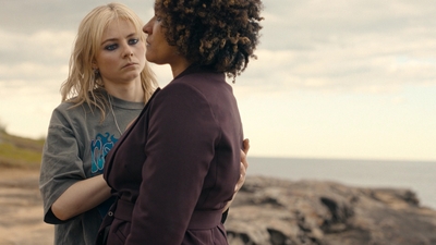 Totally_Completely_Fine_S01E03_mkv0231.jpg