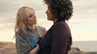Totally_Completely_Fine_S01E03_mkv0236.jpg