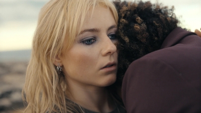 Totally_Completely_Fine_S01E03_mkv0249.jpg