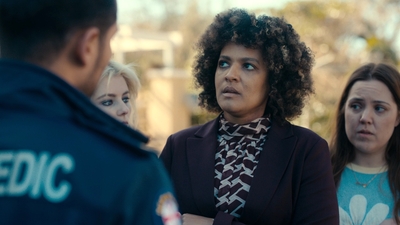 Totally_Completely_Fine_S01E03_mkv0279.jpg
