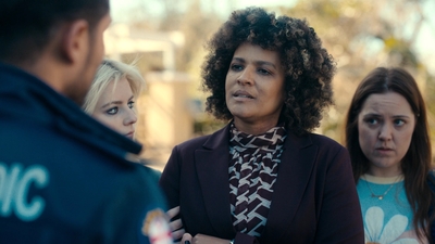 Totally_Completely_Fine_S01E03_mkv0285.jpg