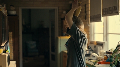 Totally_Completely_Fine_S01E03_mkv0431.jpg