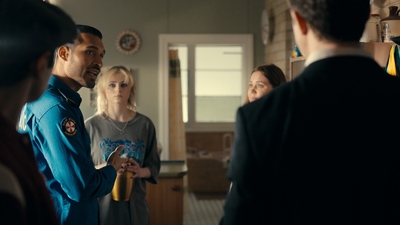 Totally_Completely_Fine_S01E03_mkv0551.jpg