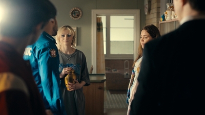 Totally_Completely_Fine_S01E03_mkv0558.jpg