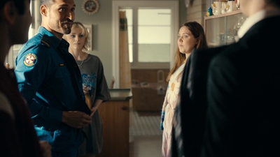 Totally_Completely_Fine_S01E03_mkv0584.jpg