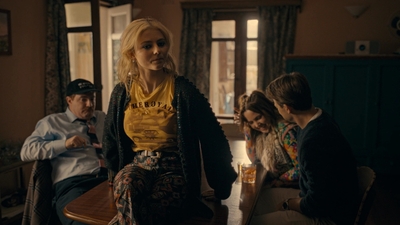 Totally_Completely_Fine_S01E03_mkv1382.jpg