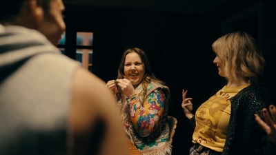 Totally_Completely_Fine_S01E03_mkv1451.jpg