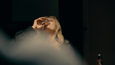 Totally_Completely_Fine_S01E03_mkv1463.jpg