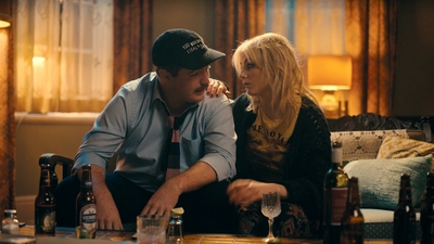 Totally_Completely_Fine_S01E03_mkv1916.jpg