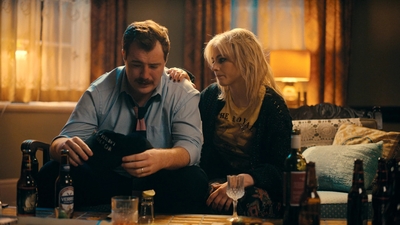 Totally_Completely_Fine_S01E03_mkv1941.jpg