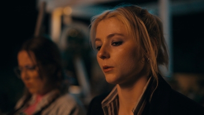 Totally_Completely_Fine_S01E04_mkv4500.jpg
