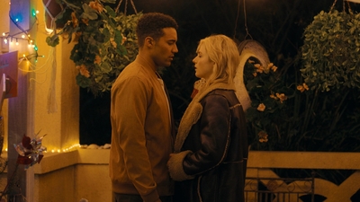Totally_Completely_Fine_S01E04_mkv5602.jpg