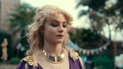 Totally_Completely_Fine_S01E06_mkv4304.jpg