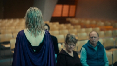 Totally_Completely_Fine_S01E06_mkv5220.jpg